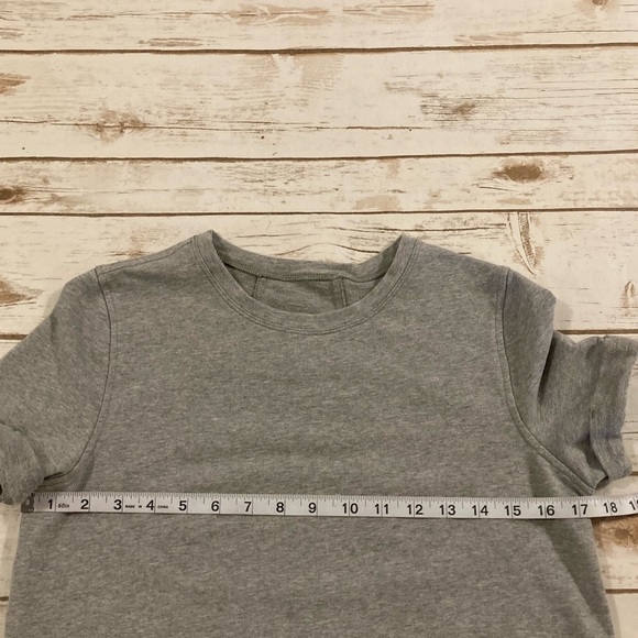 Lululemon All Time Tee Heathered Gray Size 4 - Picture 4 of 13